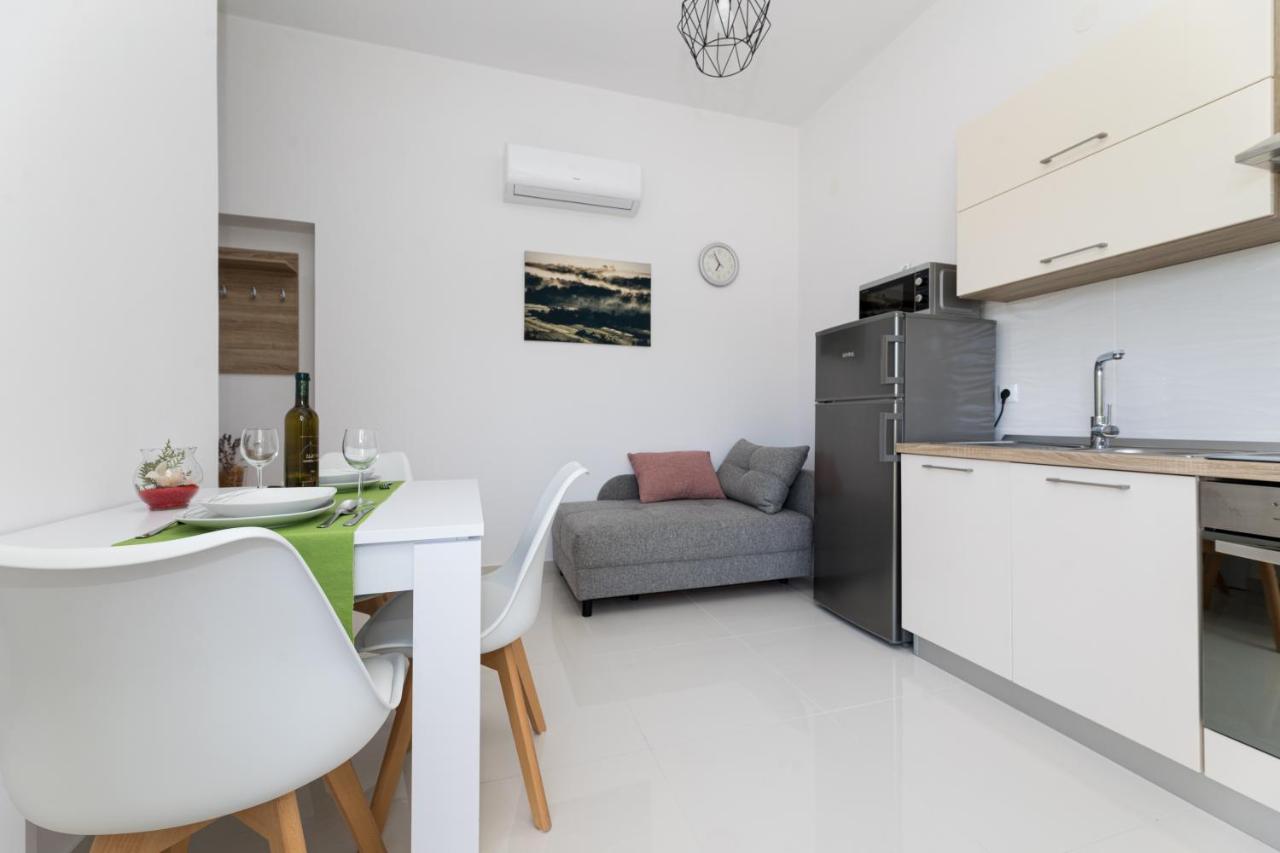 Apartments Jana Salatic Экстерьер фото