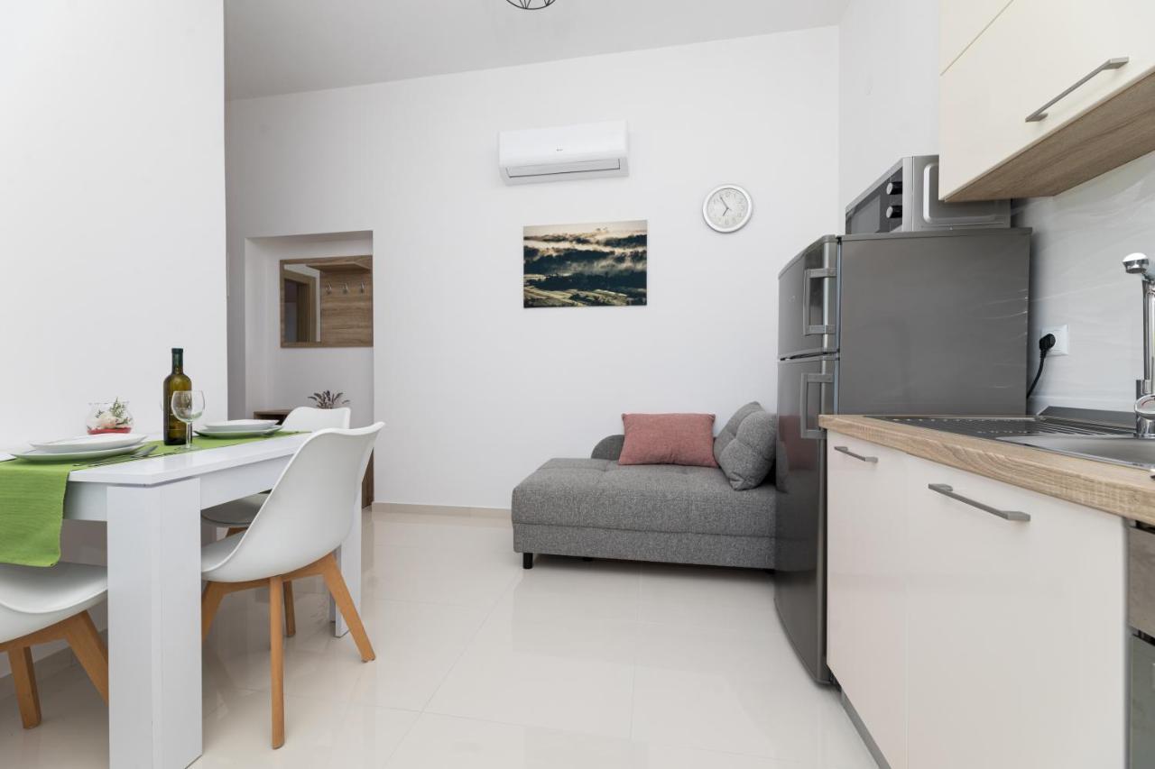 Apartments Jana Salatic Экстерьер фото