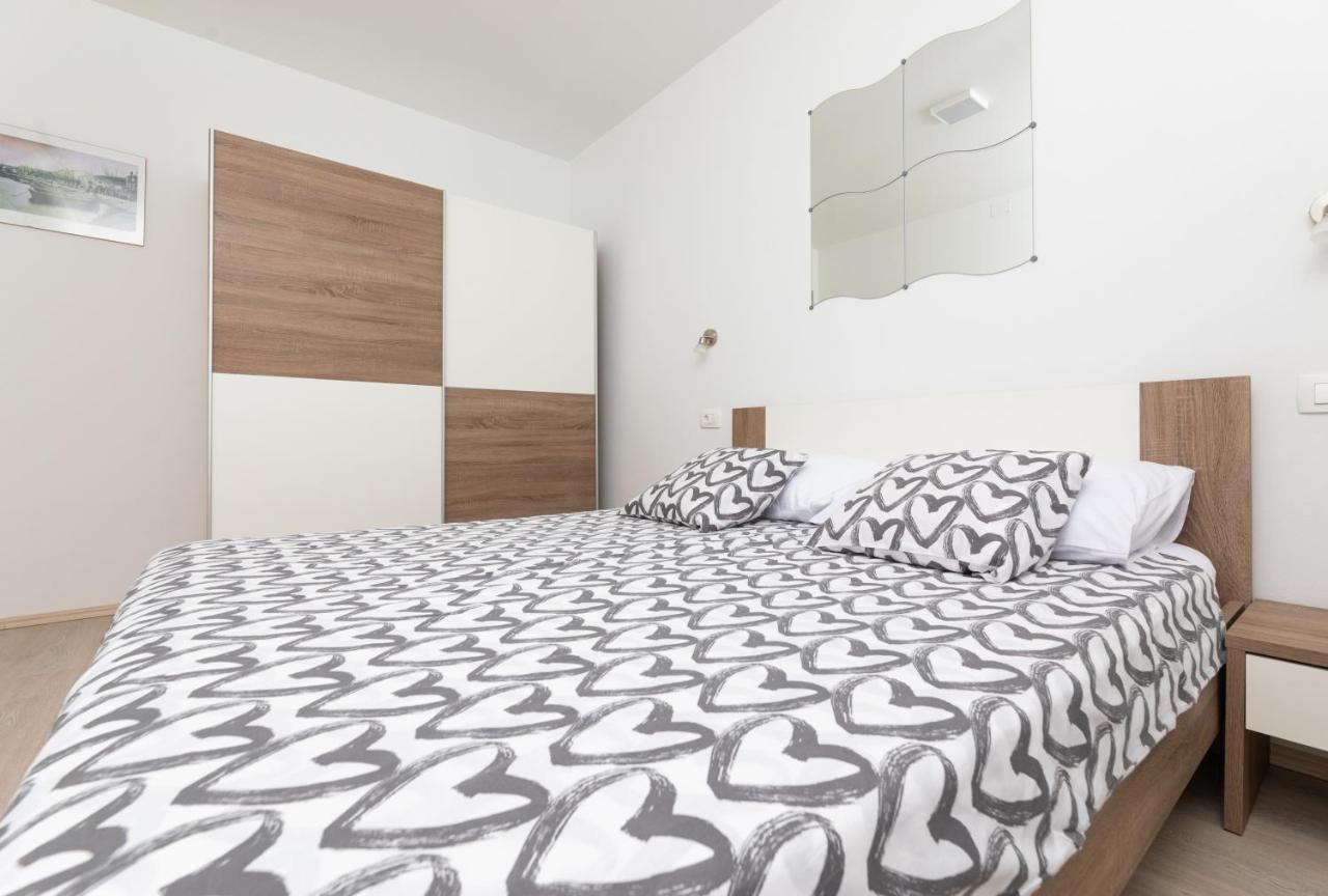 Apartments Jana Salatic Экстерьер фото